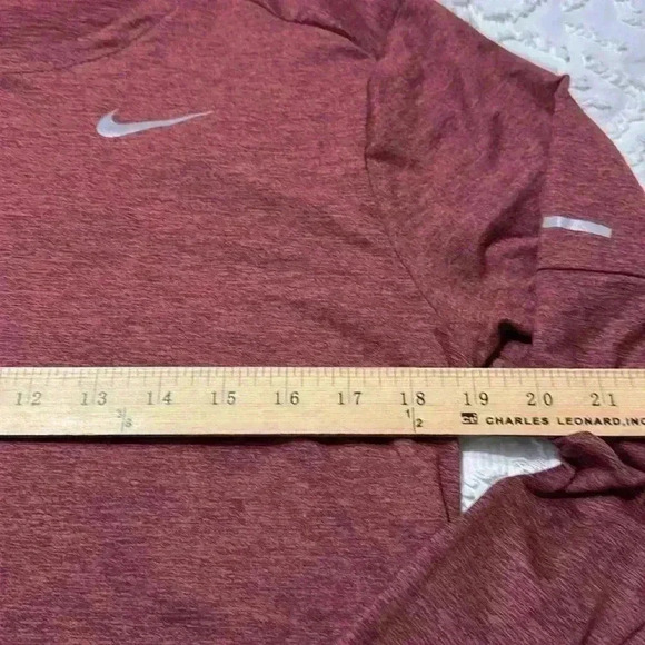 Nike Element Running Crew Long Sleeve Dri-Fit Men’s Burgandy Top Size Small NWT - Picture 7 of 13